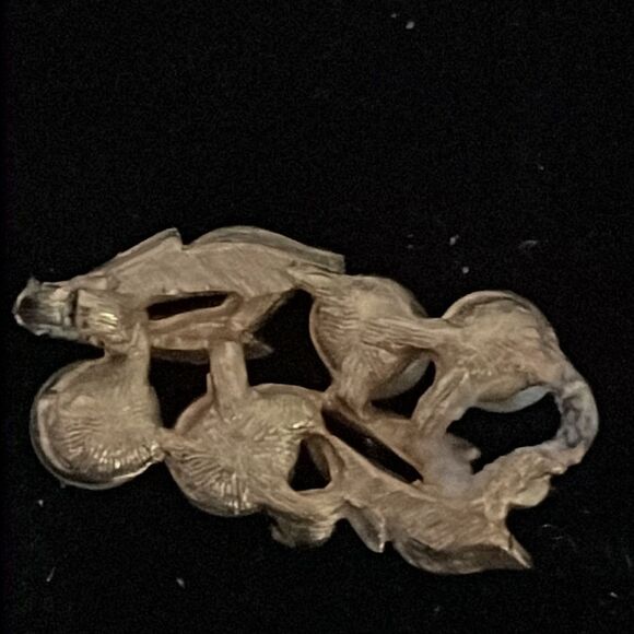 1” gold tone double leaf each with two simulated pearls/1 crystal charm/pendant - Picture 8 of 10